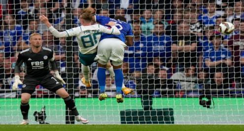 ليستر يخطف مانشستر سيتي بلدغة نيجيرية ليتوج بكأس الدرع الخيرية